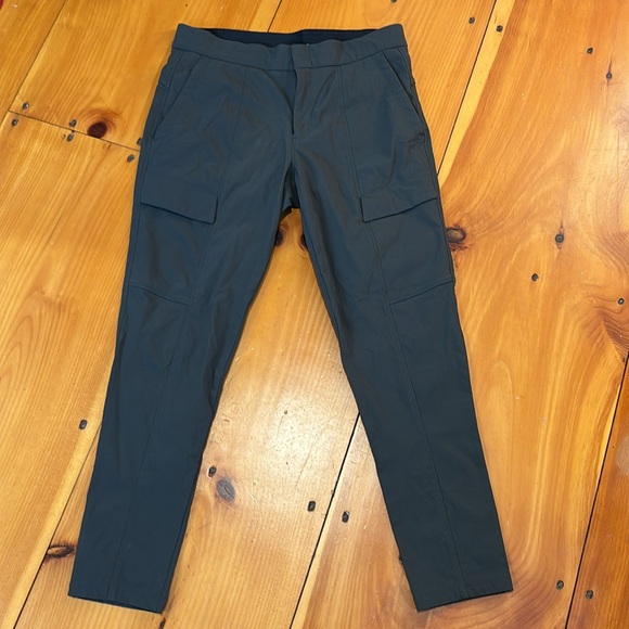 ATHLETA 6 Olive Green Wander Utility Pant - Picture 2 of 8